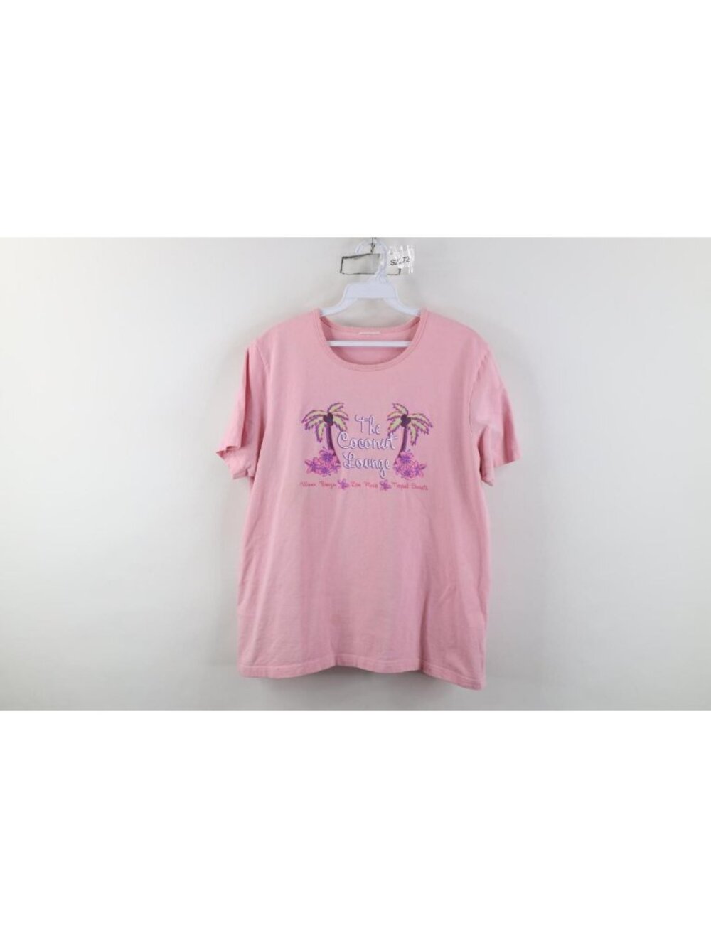 Vintage Y2K Streetwear Womens Large Distressed The Coconut Lounge Flower T-Shirt